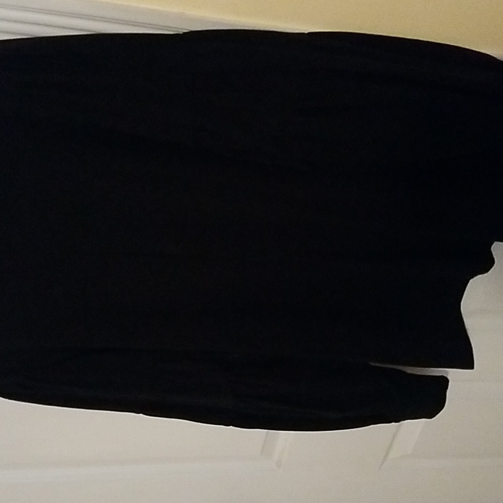 Women's black sweatshirt Top by Isabel size small